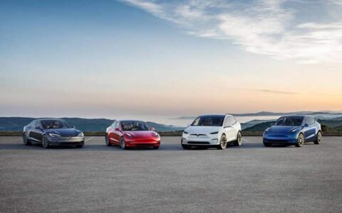特斯拉Model S/X Plaid国内首秀！进博会感受“汽车标杆”独特魅力
