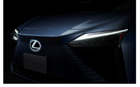 丰田开发出全球首个“可发光的毫米波雷达车标”，已用于雷克萨斯 RZ 纯电 SUV