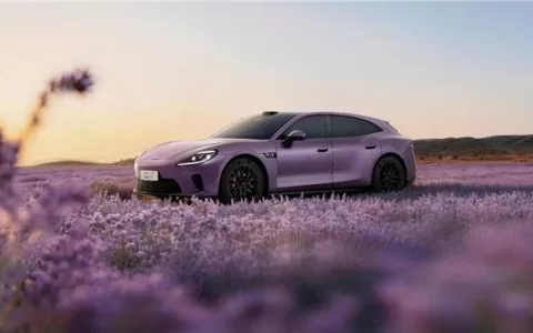 启境GT7真有实力，多个黑科技配置，要说是百万豪车也不为过？